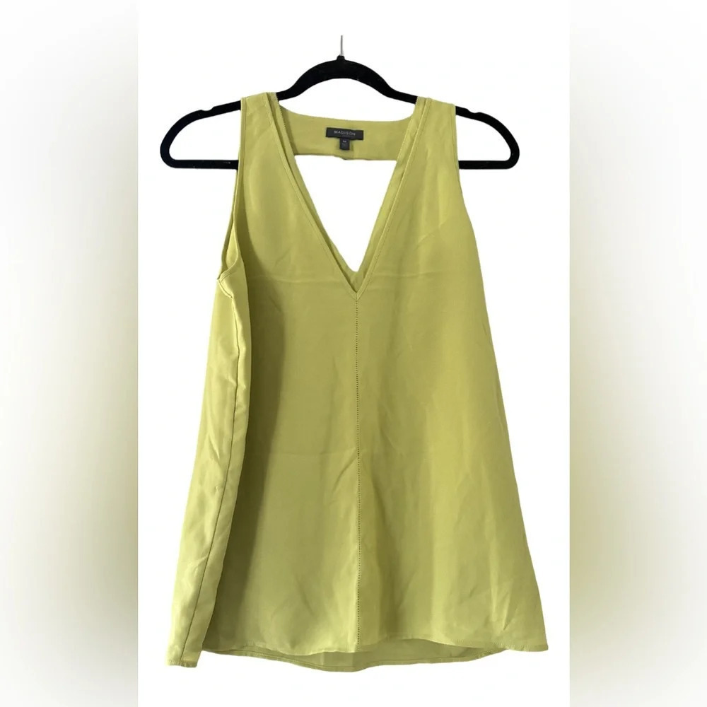 Madison Yellow Tank Top Sleeveless Blouse Size Medium